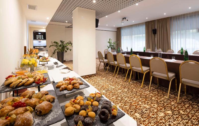Best Western Hotel Rome Airport - image 7