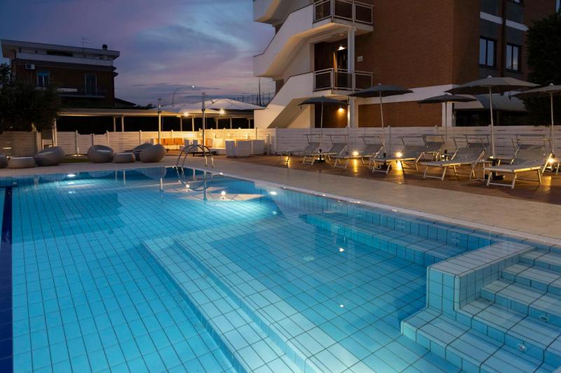 Best Western Hotel Rome Airport - image 2