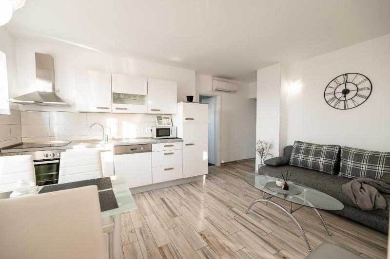 Bubi Apartments - image 11