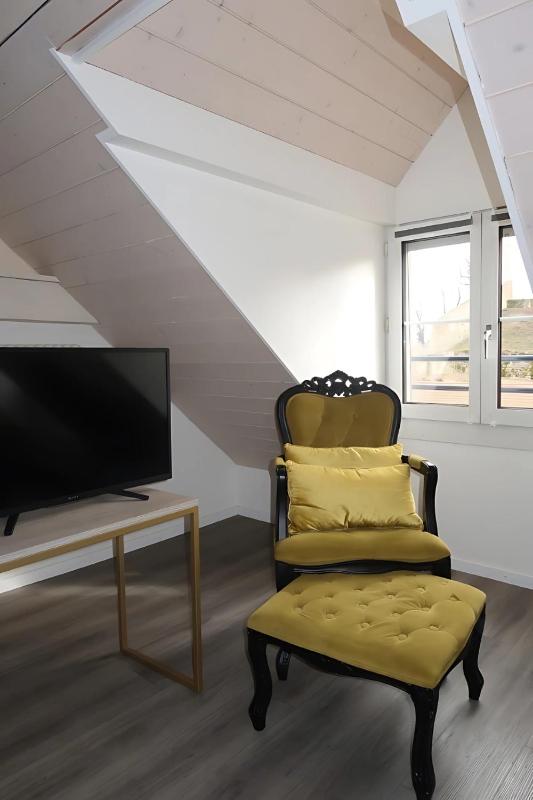 Double Room image 3