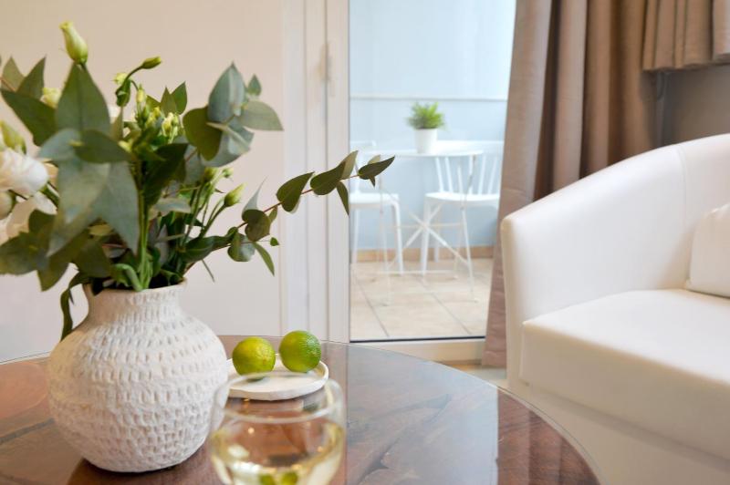 Deluxe Apartment image 1