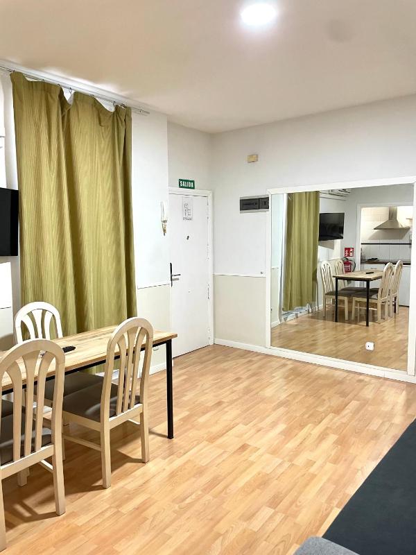 Interior Family Studio without Terrace image 4