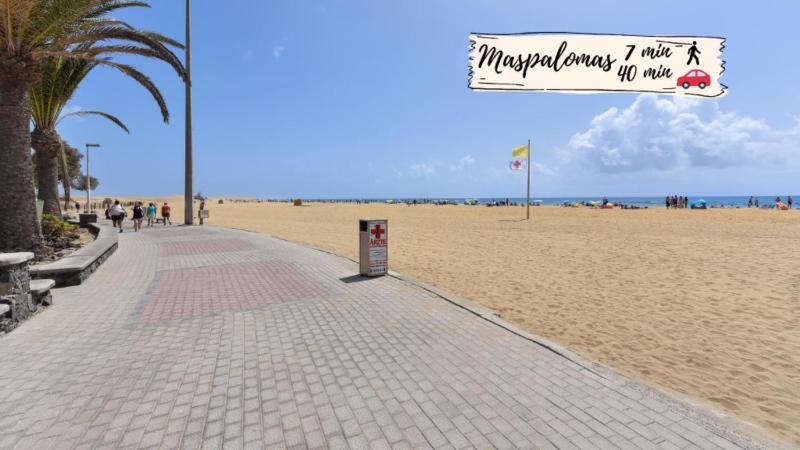 Playa Flor 77 by VillaGranCanaria - image 12