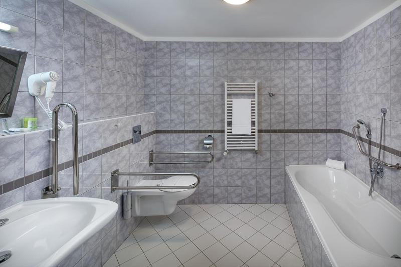 Superior Single Room image 4