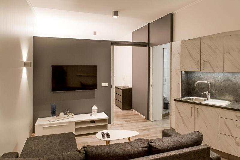 Studio Apartment image 2