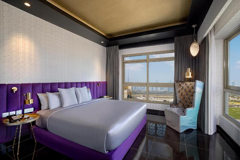 Premium Level Luxury with Private Bar image 3
