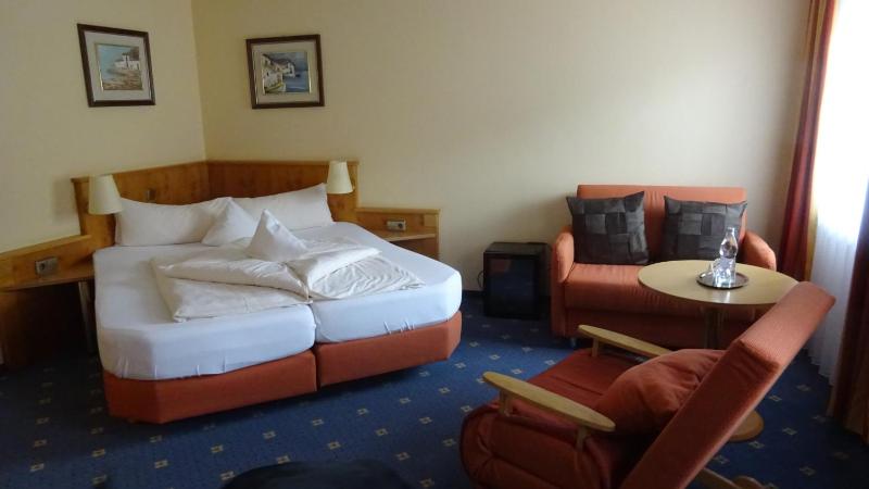 Classic Triple Room image 3