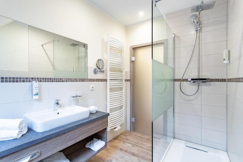 Double Room - Main Building image 3