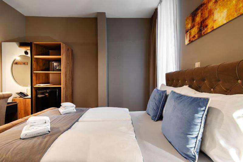 Vayalen Boutique Hotel - image 4