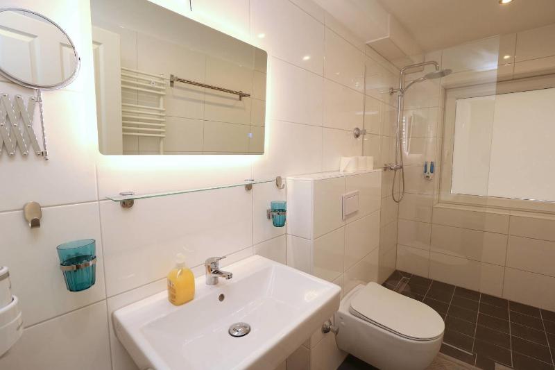 Apartment image 4
