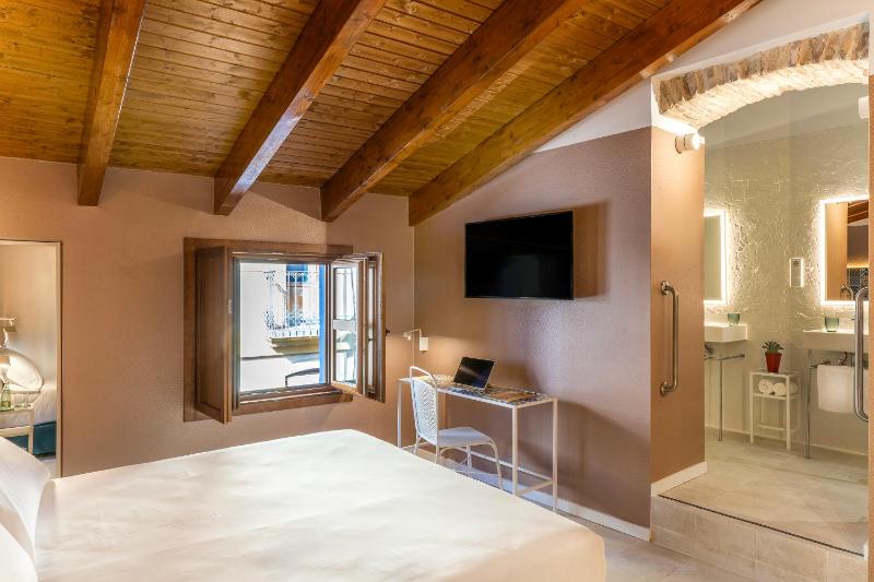 Axel Hotel Valencia - Adults Only - image 2
