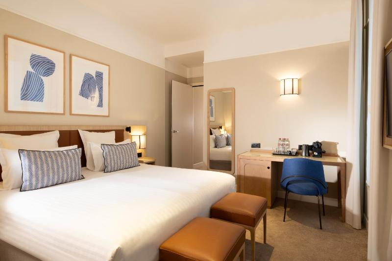  Deluxe double or Twin Room image 2