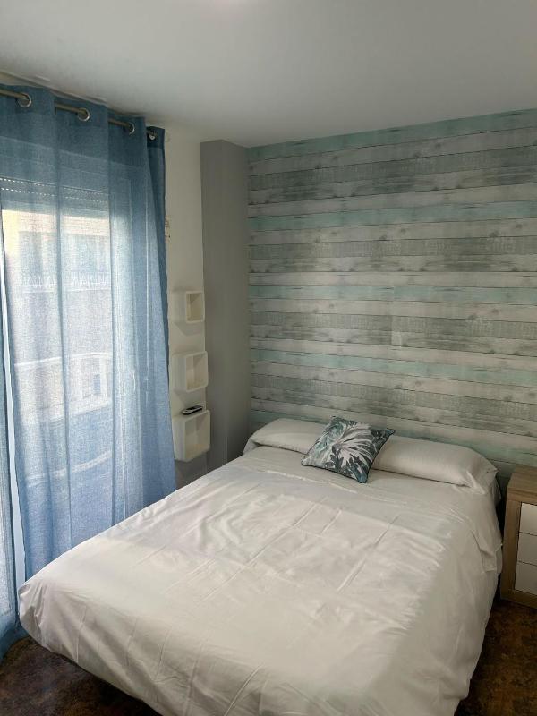 One-Bedroom Apartment with Balcony and Sea View image 2