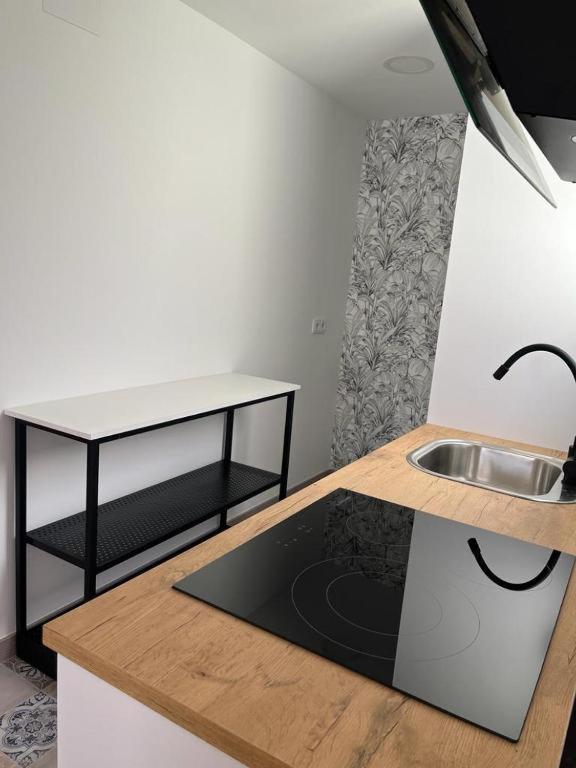 Chloe Apartments TRG - image 15