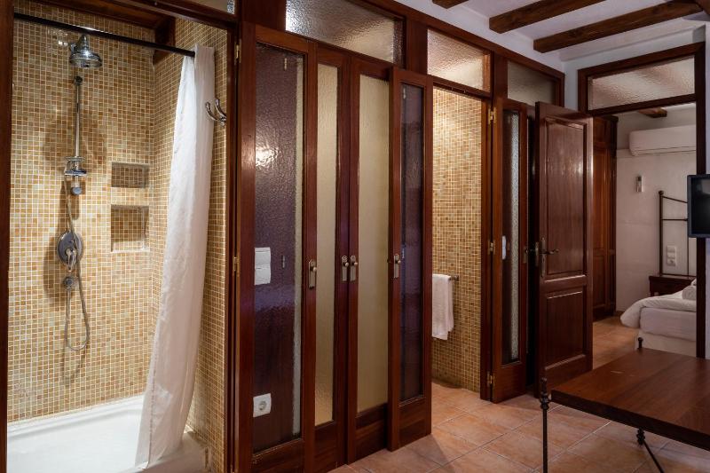 Two-Bedroom Apartment (4 Adults) image 2