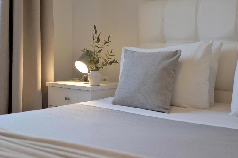 Deluxe Apartment image 2