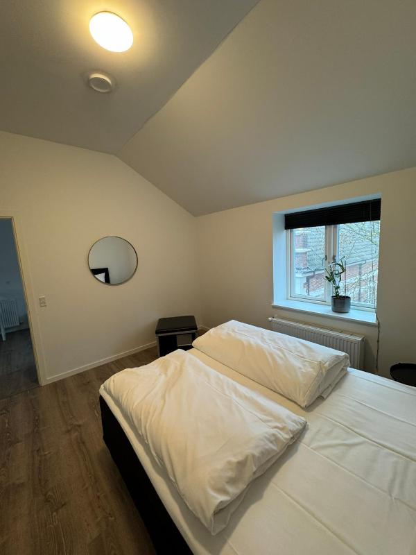 Deluxe One-Bedroom Apartment with Garden View image 1