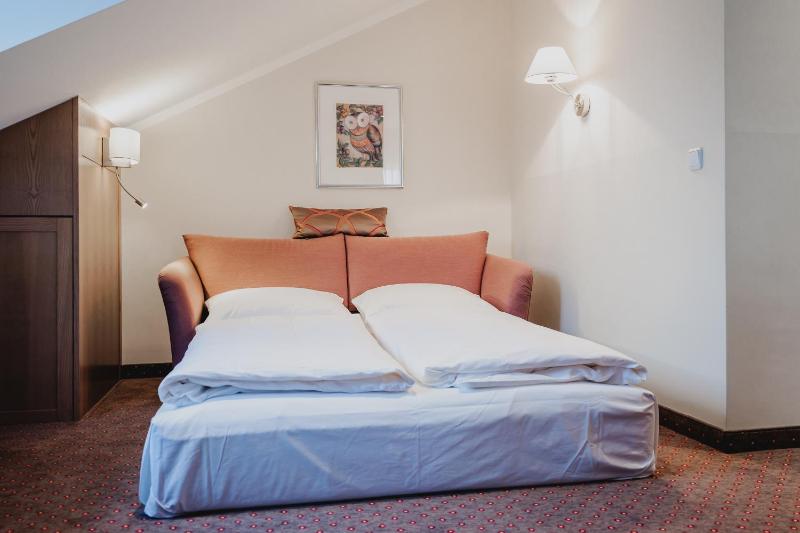 Quadruple Room image 2