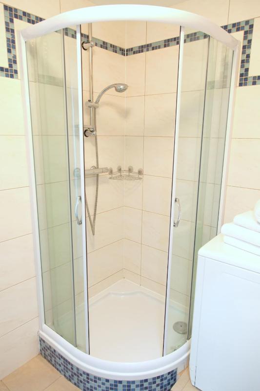 Apartment image 3