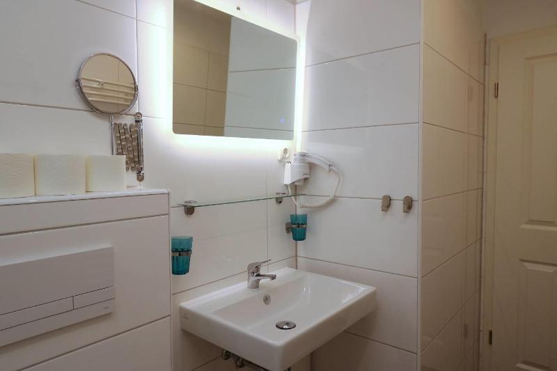 Apartment image 3