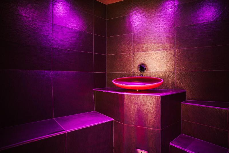 Europe Hotel & Spa - image 8