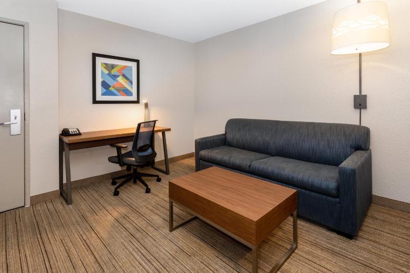 King Suite image 2