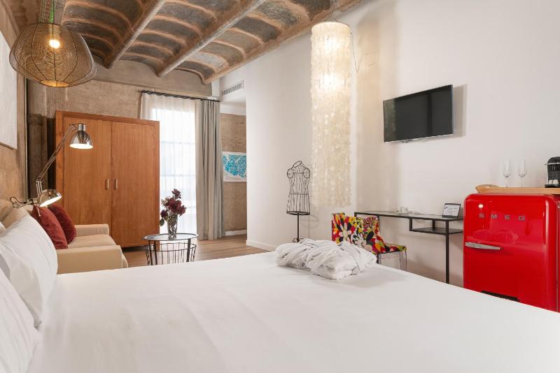 Premium Double Room with Terrace image 1