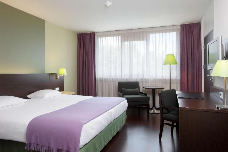 Superior Double or Twin Room image 1