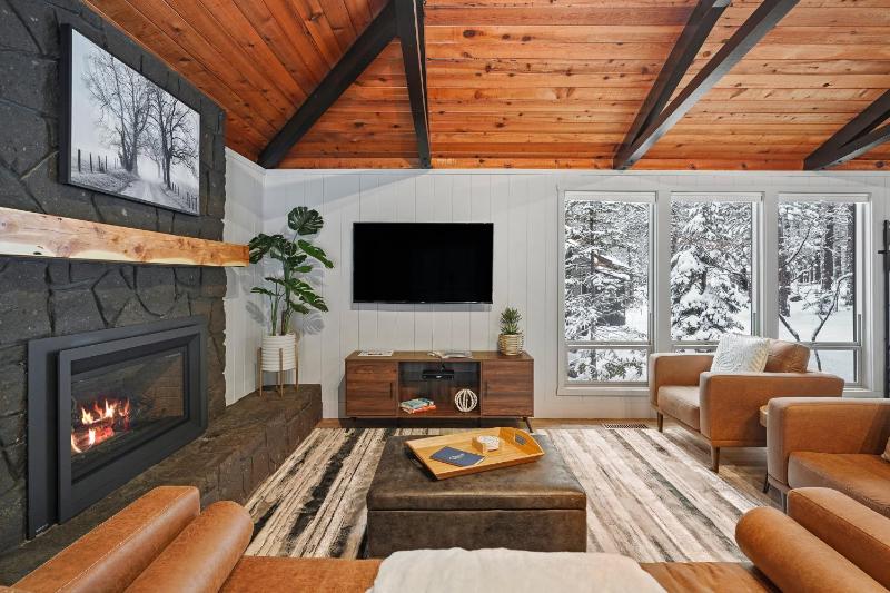 12 Quartz Mountain - image 6