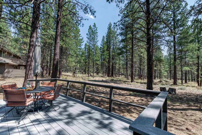 12 Quartz Mountain - image 25