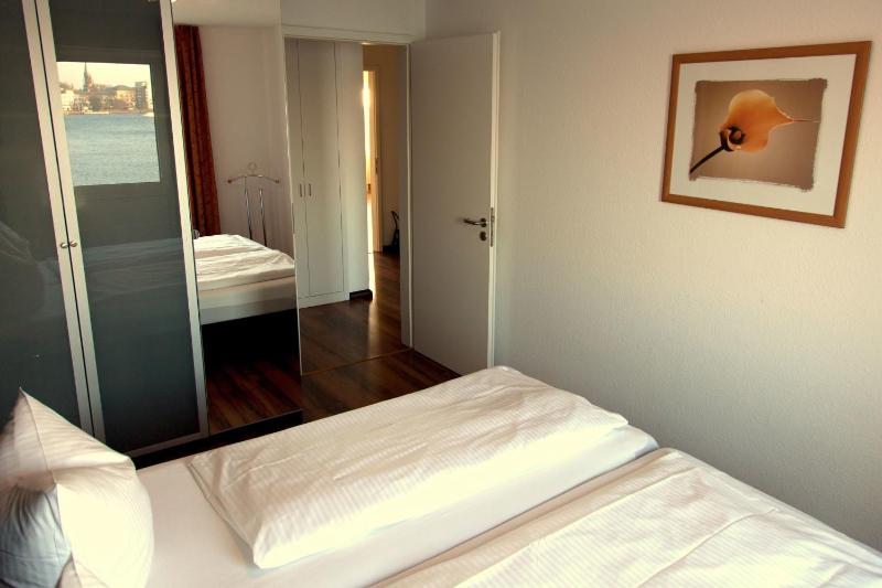 Apartment image 4