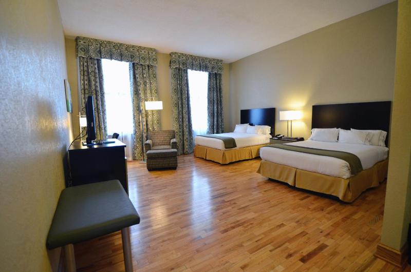 Standard Room image 2