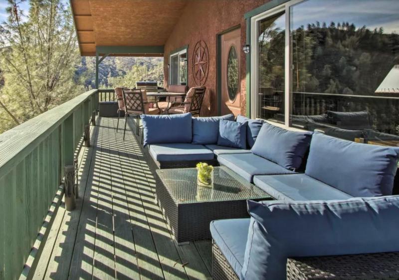 Two-Bedroom Chalet image 3