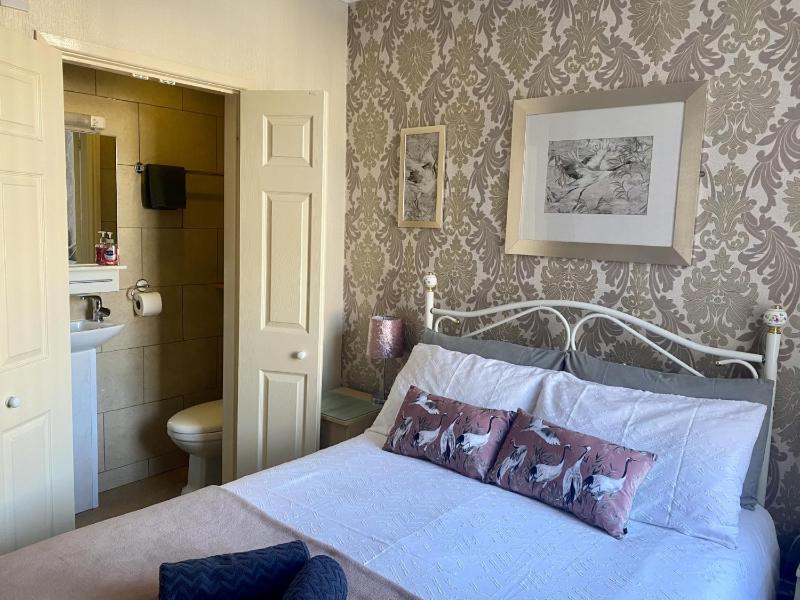 The Libra - Adults Only B&B with guaranteed carpark - image 17