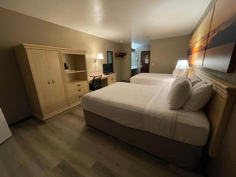 Days Inn by Wyndham Seatac Airport - image 5