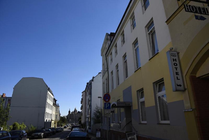 Apartment image 3