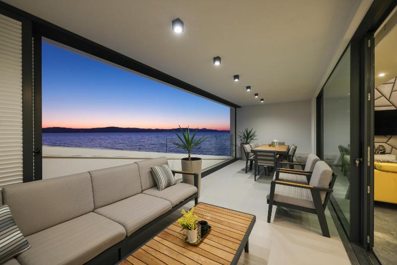 Residence 8 - image 25