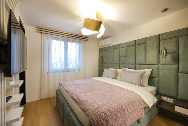 Residence 8 - image 32