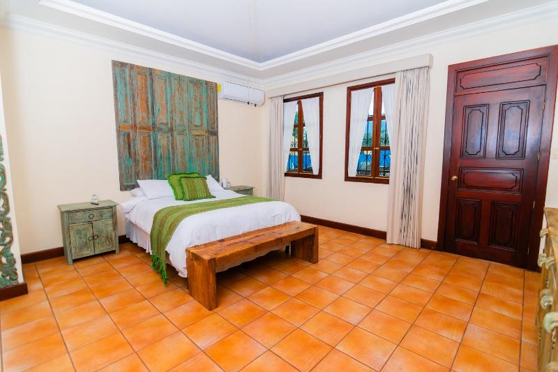 Santa Margarita - image 7