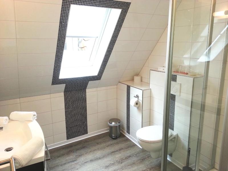 One-Bedroom Suite image 2