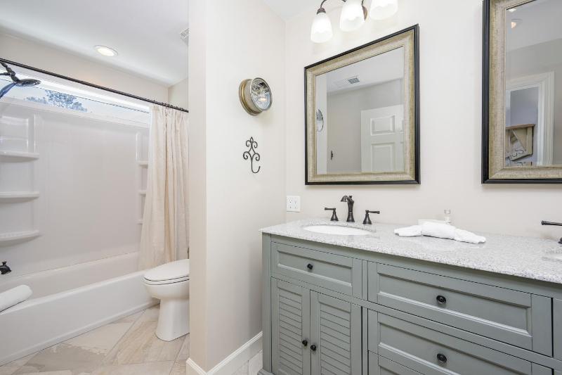 Bayside Bungalow 9531 home - image 32