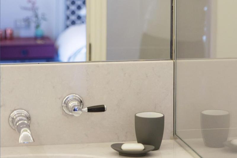 Small Double Room image 3