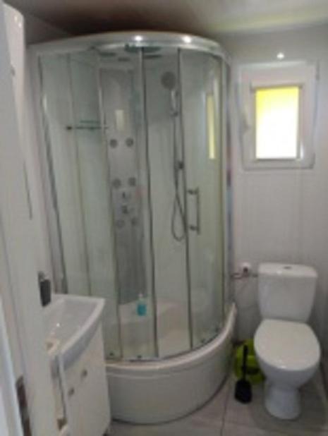 One-Bedroom Chalet image 2