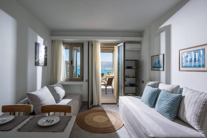 Superior One-Bedroom Apartment with Sea View image 3