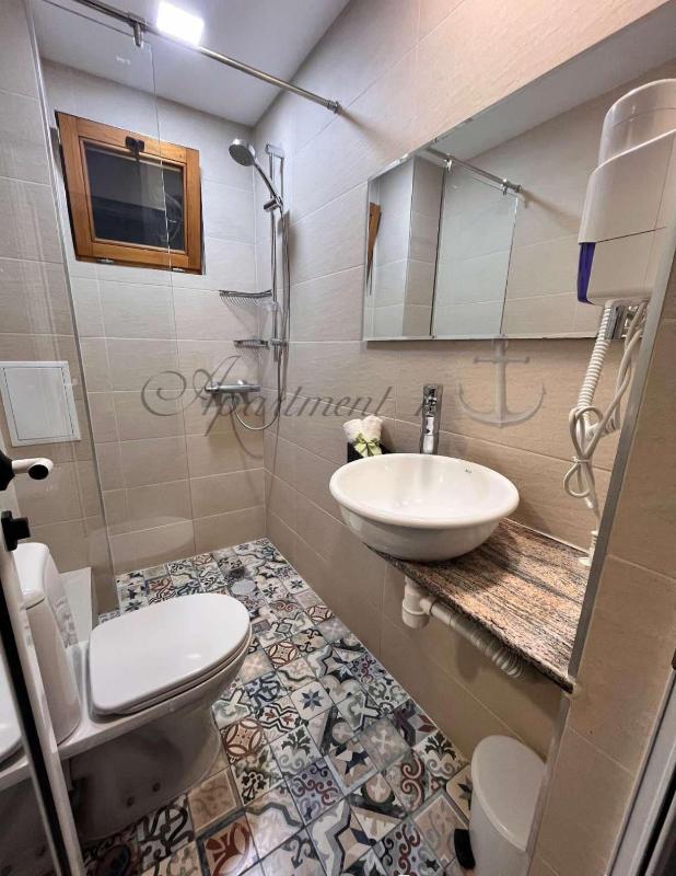 One-Bedroom Apartment (4 Adults) image 3