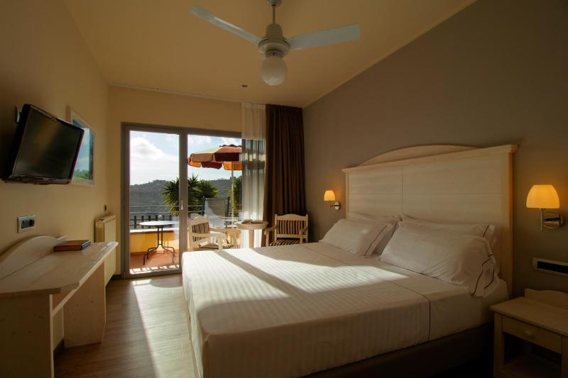 Superior Double or Twin Room image 1