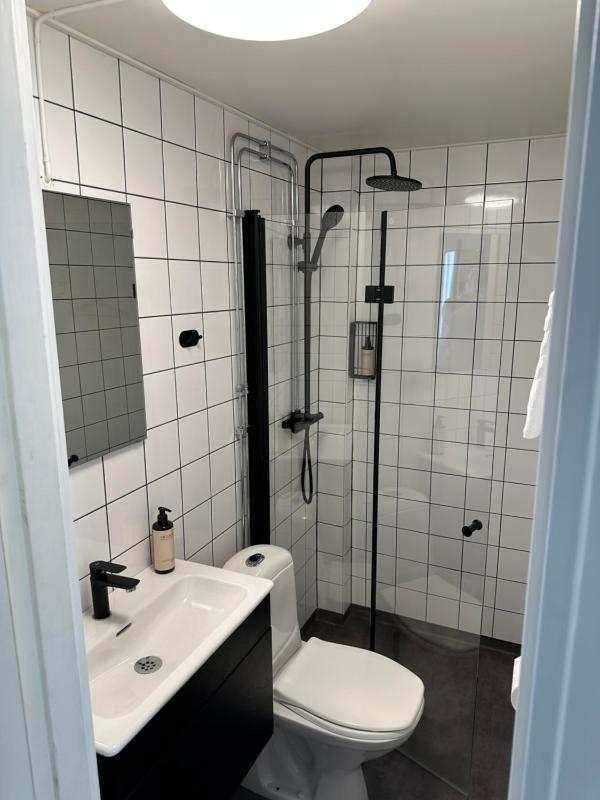 Twin Room image 2