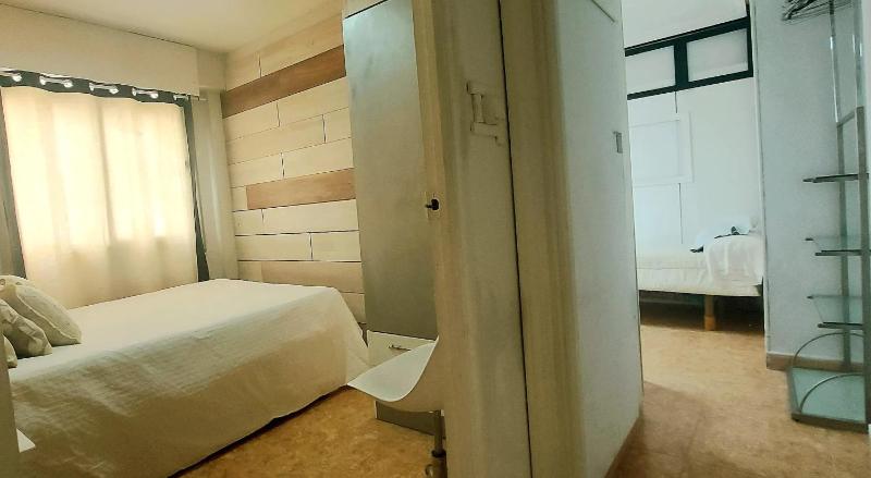 Comfortable Apartment in Alicante 78 m² with City View - image 34