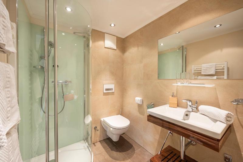 Standard Double Room image 2