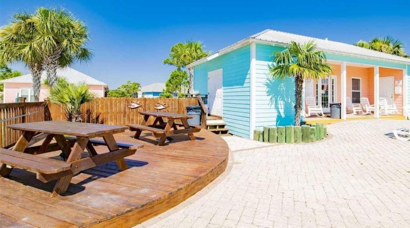 5003 Rookery 3 Sea Pearl with 2 pools beach access beach tent wagon chairs etc - image 13